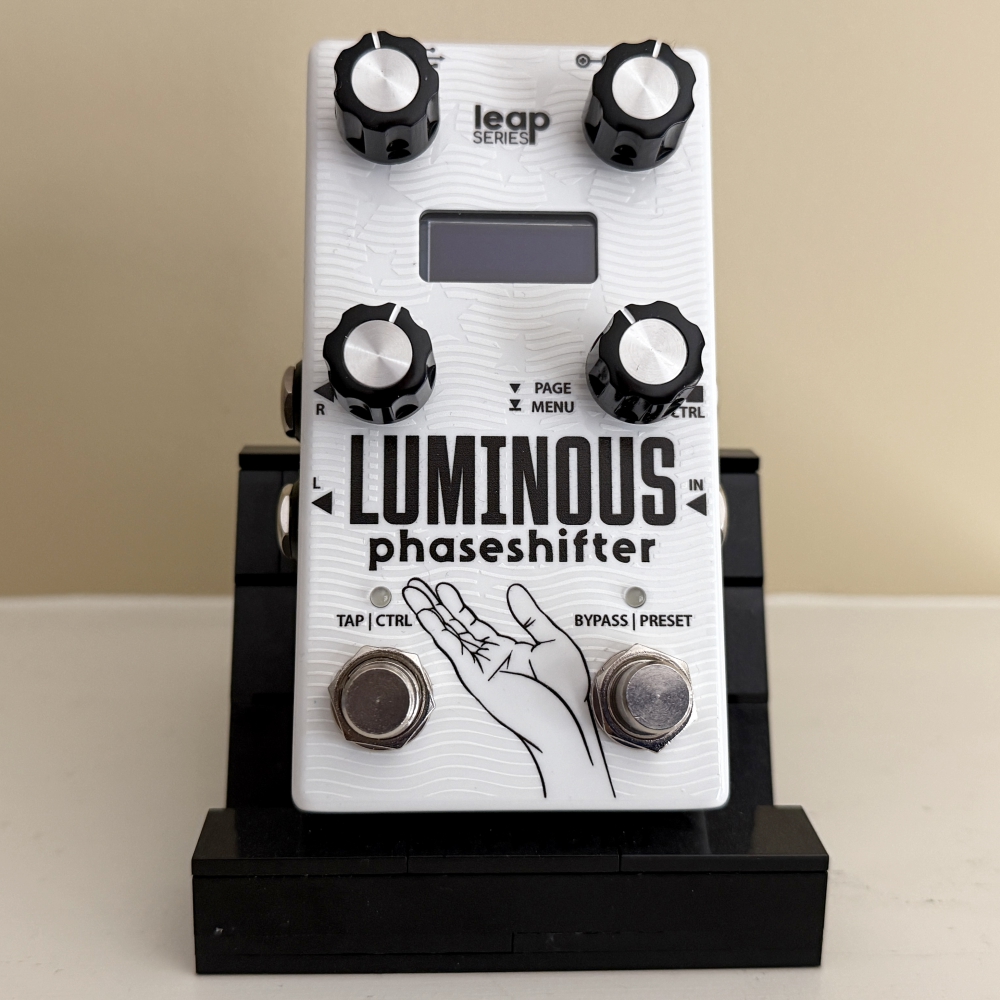 Alexander Luminous Phaseshifter 